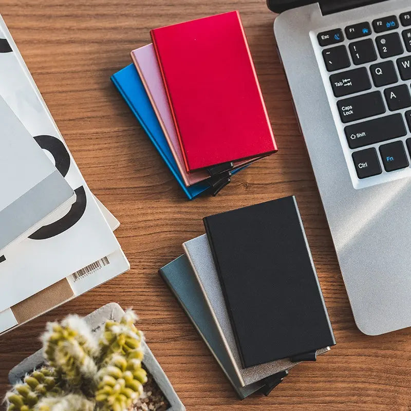 Metal Stainless Steel RFID Credit Card Holder – Free Cash on Delivery